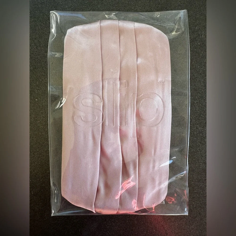 Slip Silk Face Mask in Light Pink